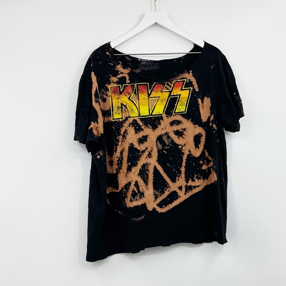 Kiss Upcycled Short Sleeve Graphic Band Tee Size XL